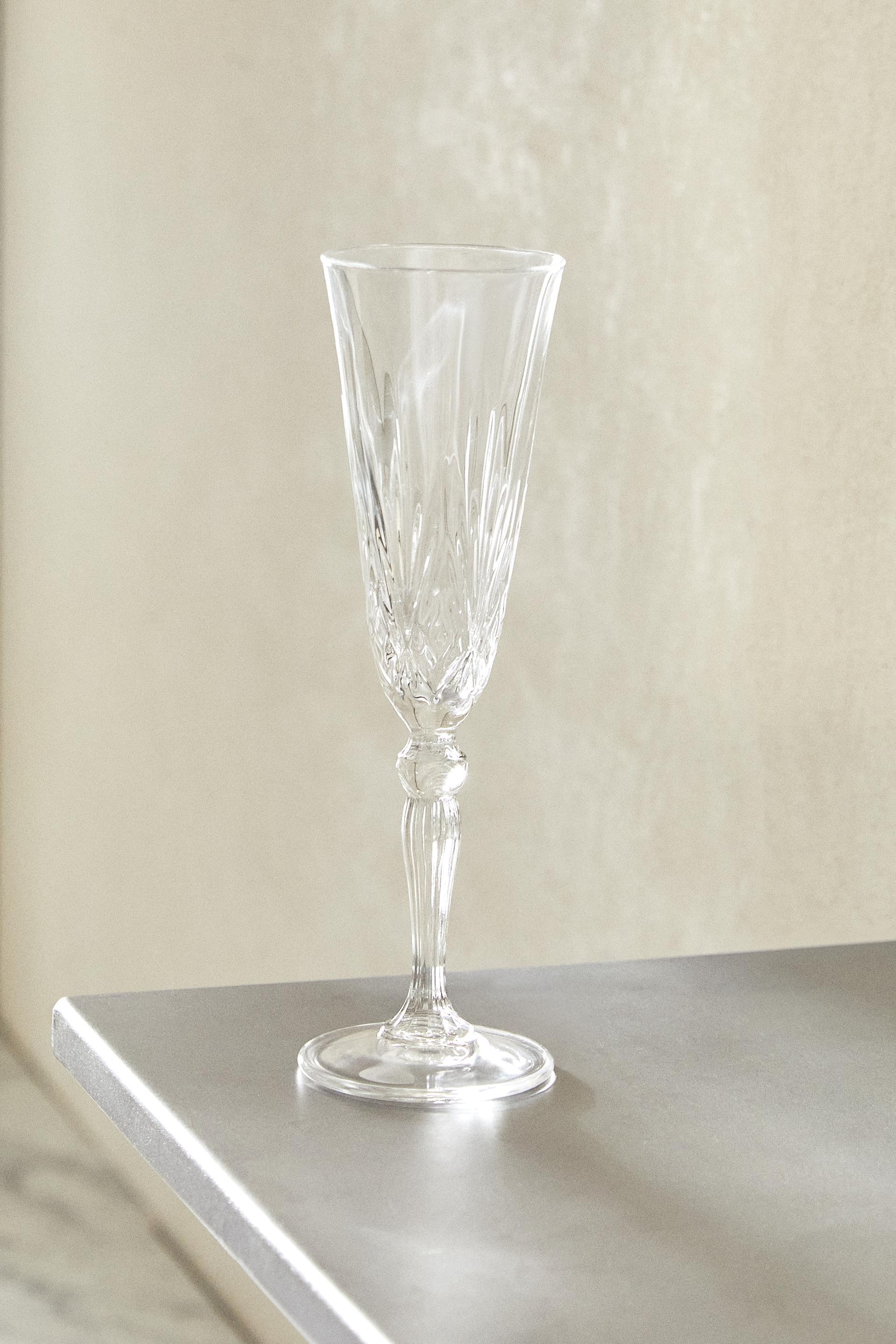 ENGRAVED CRYSTALLINE FLUTE GLASS